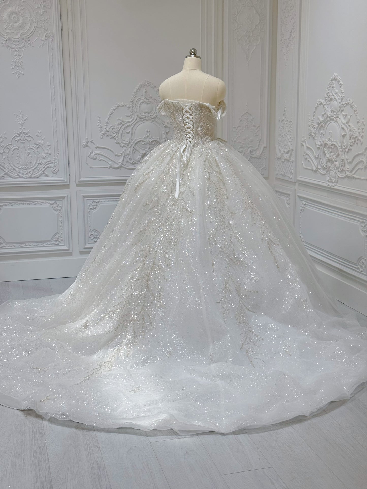 Stock Clearance! Bridal size 6! Luxury beading sparkling off the shoulder princess ballgown fairy wedding dress