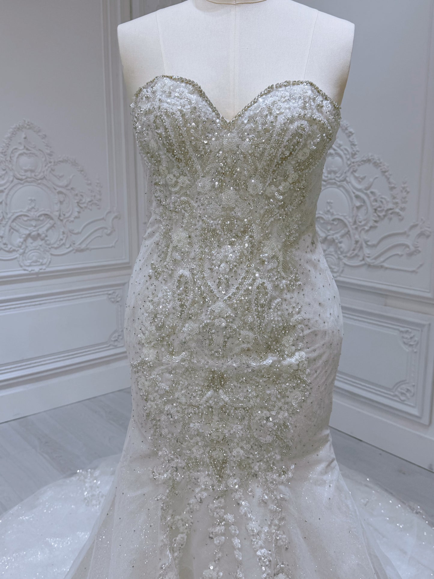 Stock Clearance! Bridal size 12! Luxury beading sparkling trumpet wedding dress