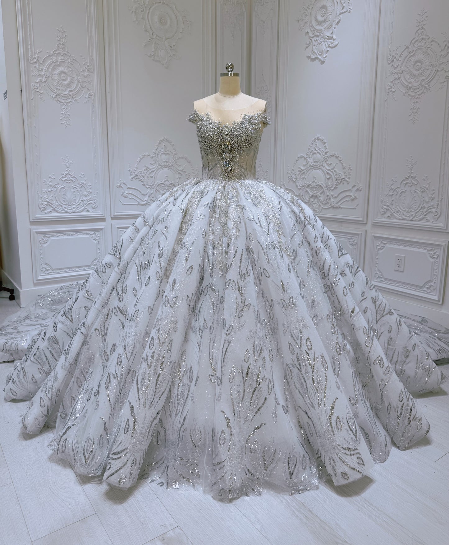 Stock Clearance! Bridal Size 10! Grey crystal beaded cap sleeve sparkling white&silver princess ballgown royal wedding dress