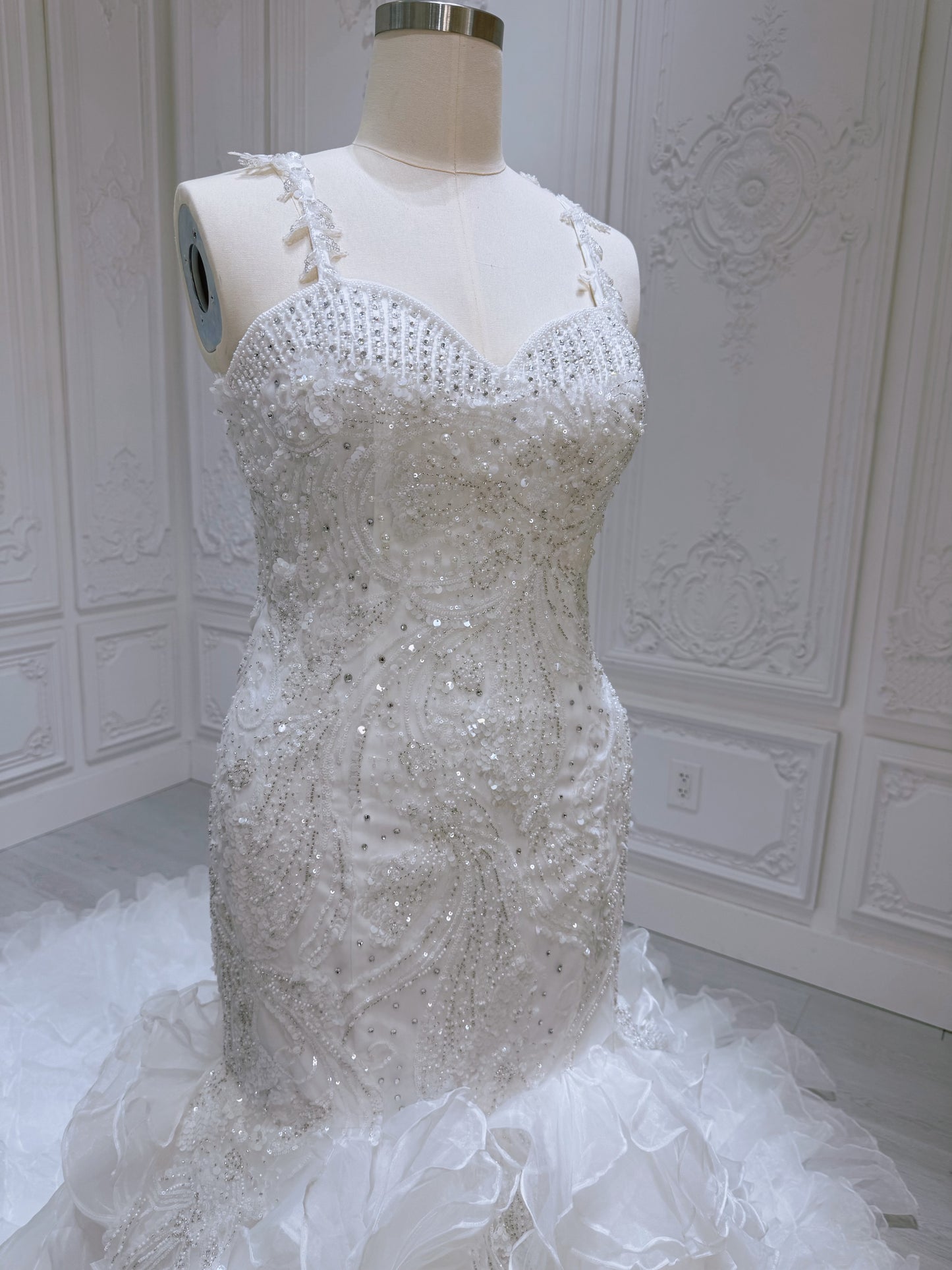 Stock Clearance! Bridal size 14! Custom-made beading lace sweetheart mermaid wedding dress with ruffled skirt