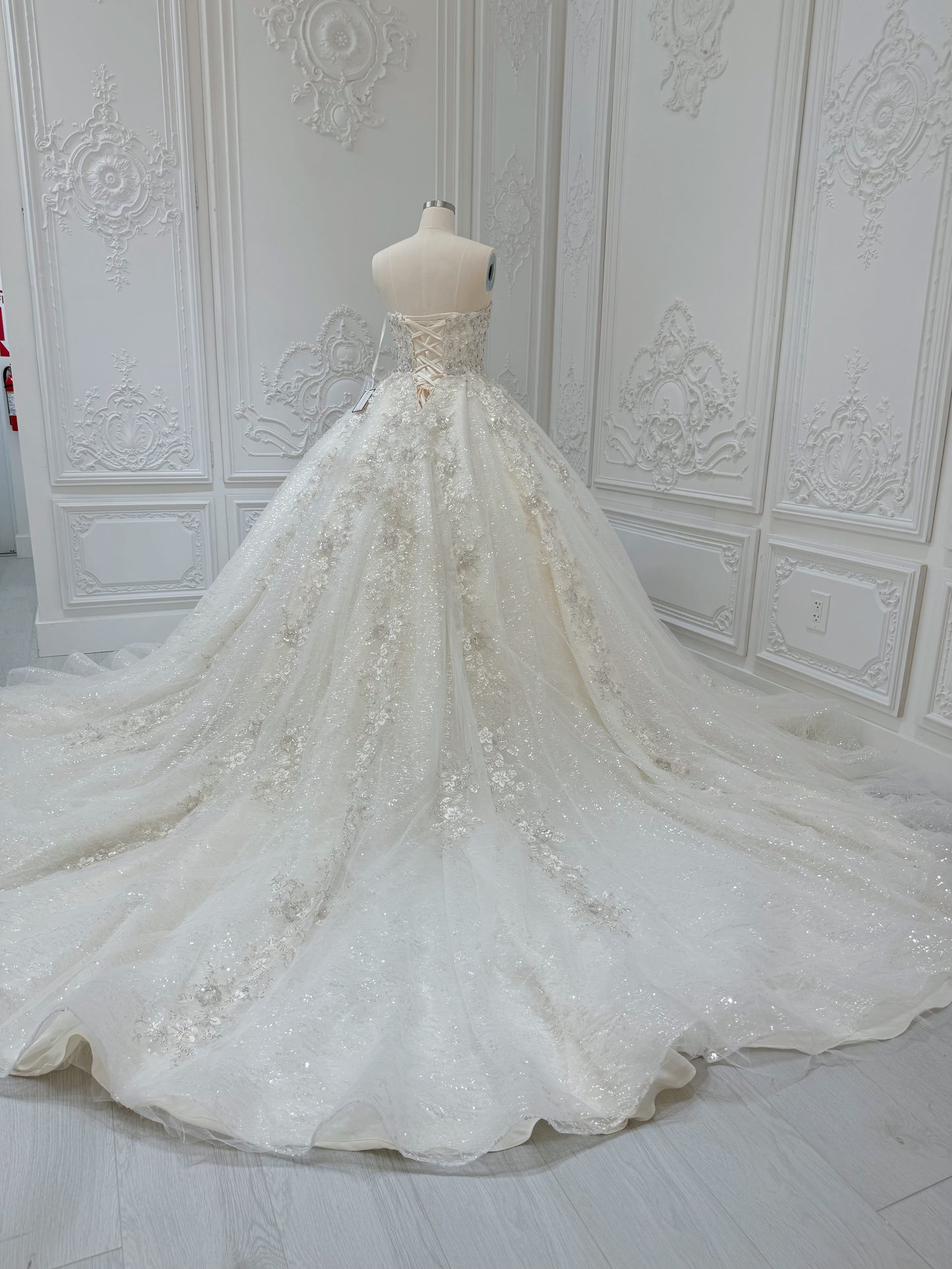 Stock Clearance! Bridal size 12! Champagne strapless/off the shoulder puffy long sleeve beaded 3D floral full ballgown fairy wedding dress