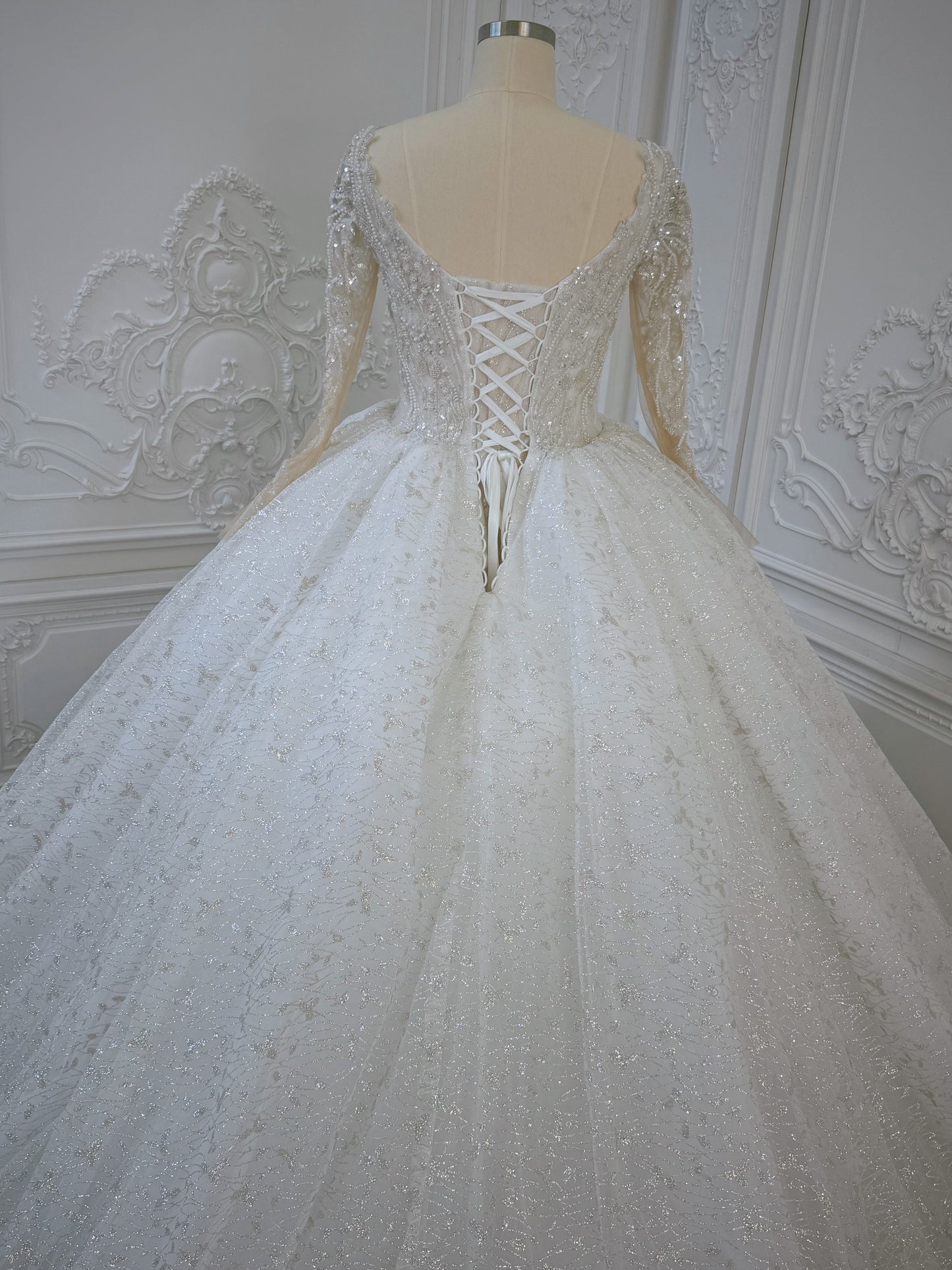 TBC-B005 Off white luxury beading long sleeve with plunge sparkling princess ballgown wedding dress