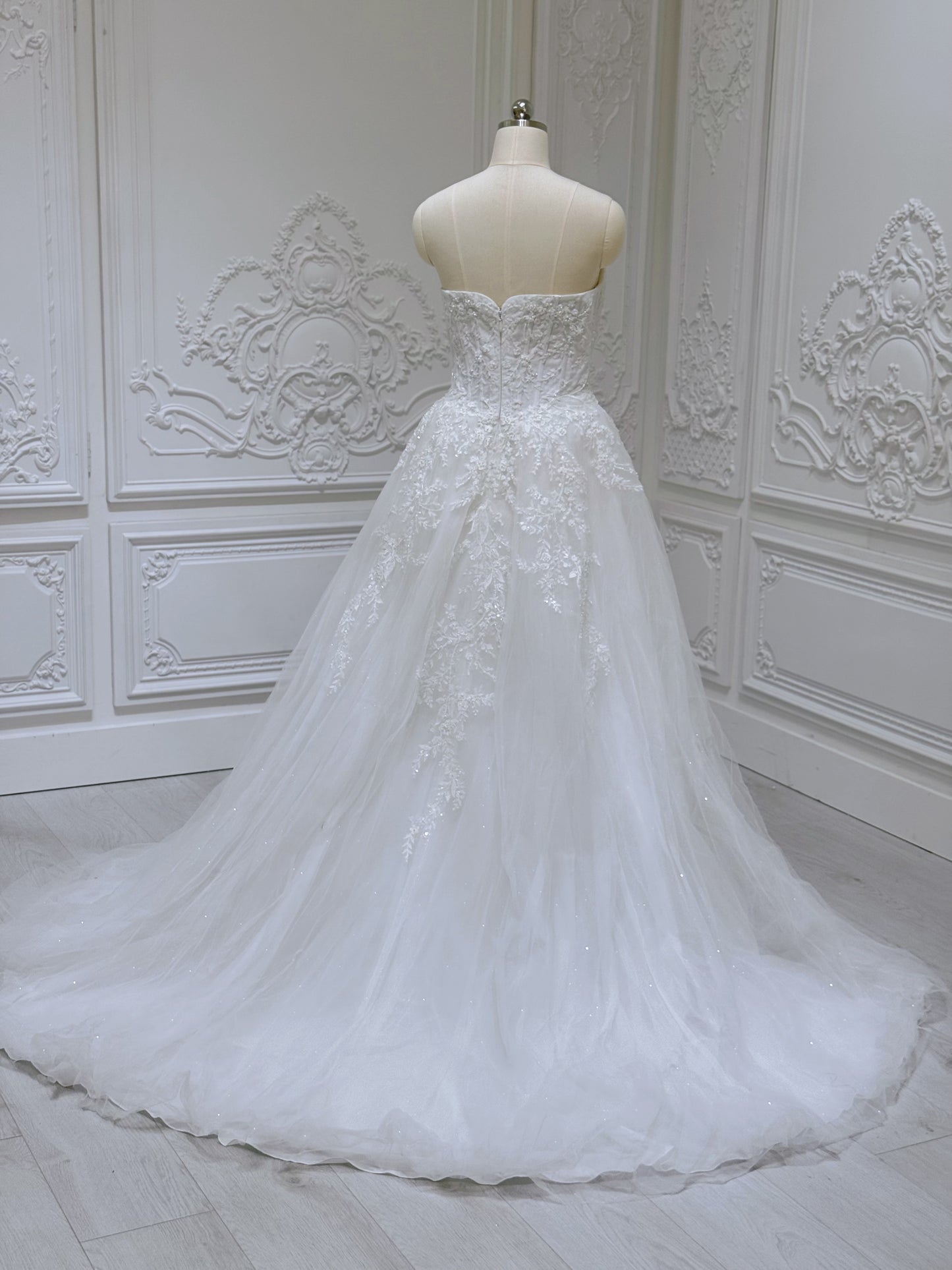 Stock clearance! Bridal size 8. White strapless V neck Aline wedding dress