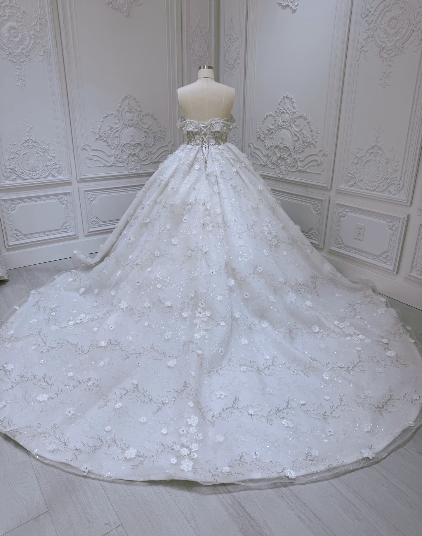 Stock Clearance! Bridal size 12! Custom-made beading with 3D floral off the shoulder princess ballgown fairy wedding dress