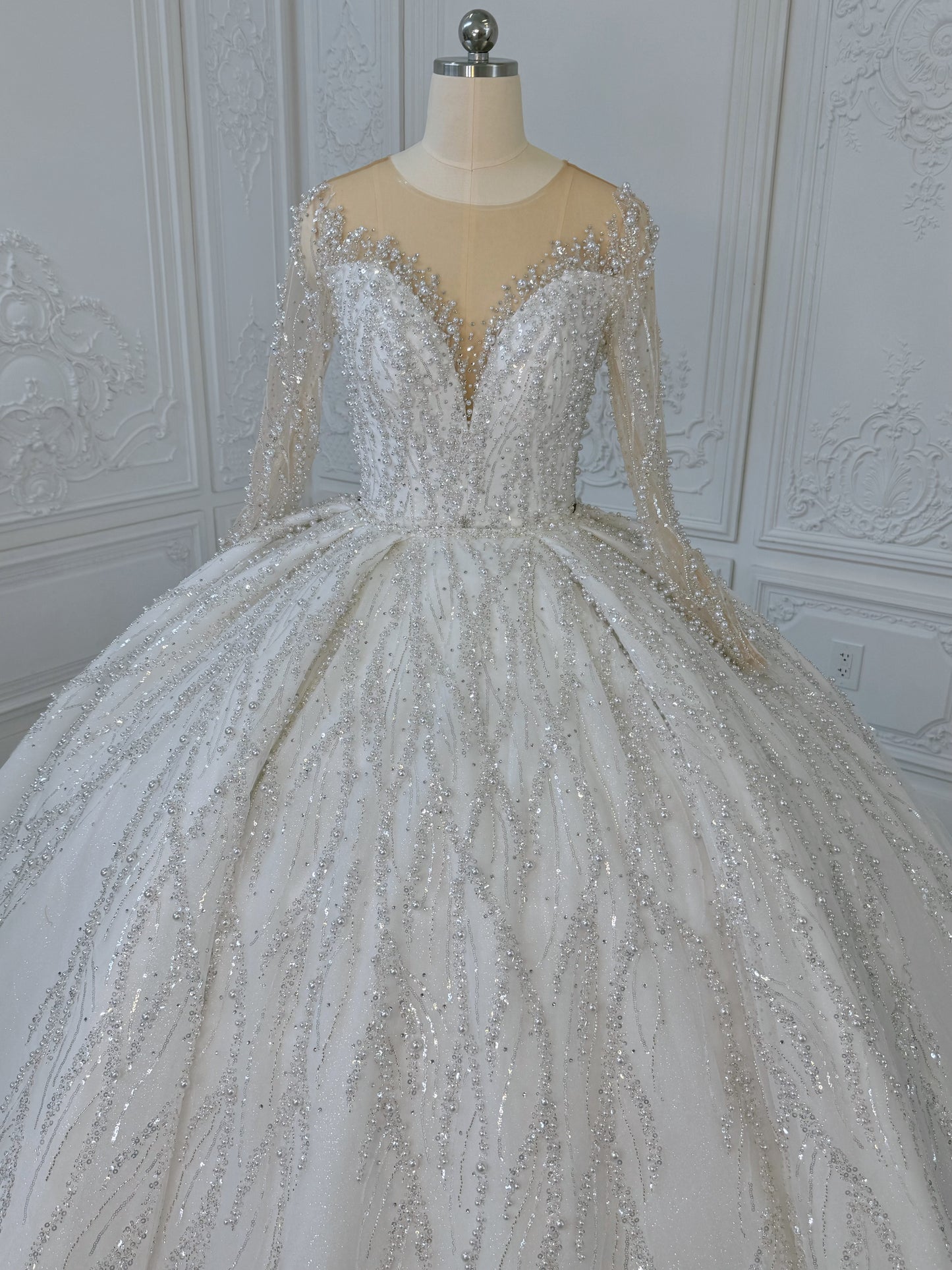 TMC-CM47 Custom-made luxury pearl with beading lace long sleeve 2 in 1 Ballgown&mermaid royal wedding dress
