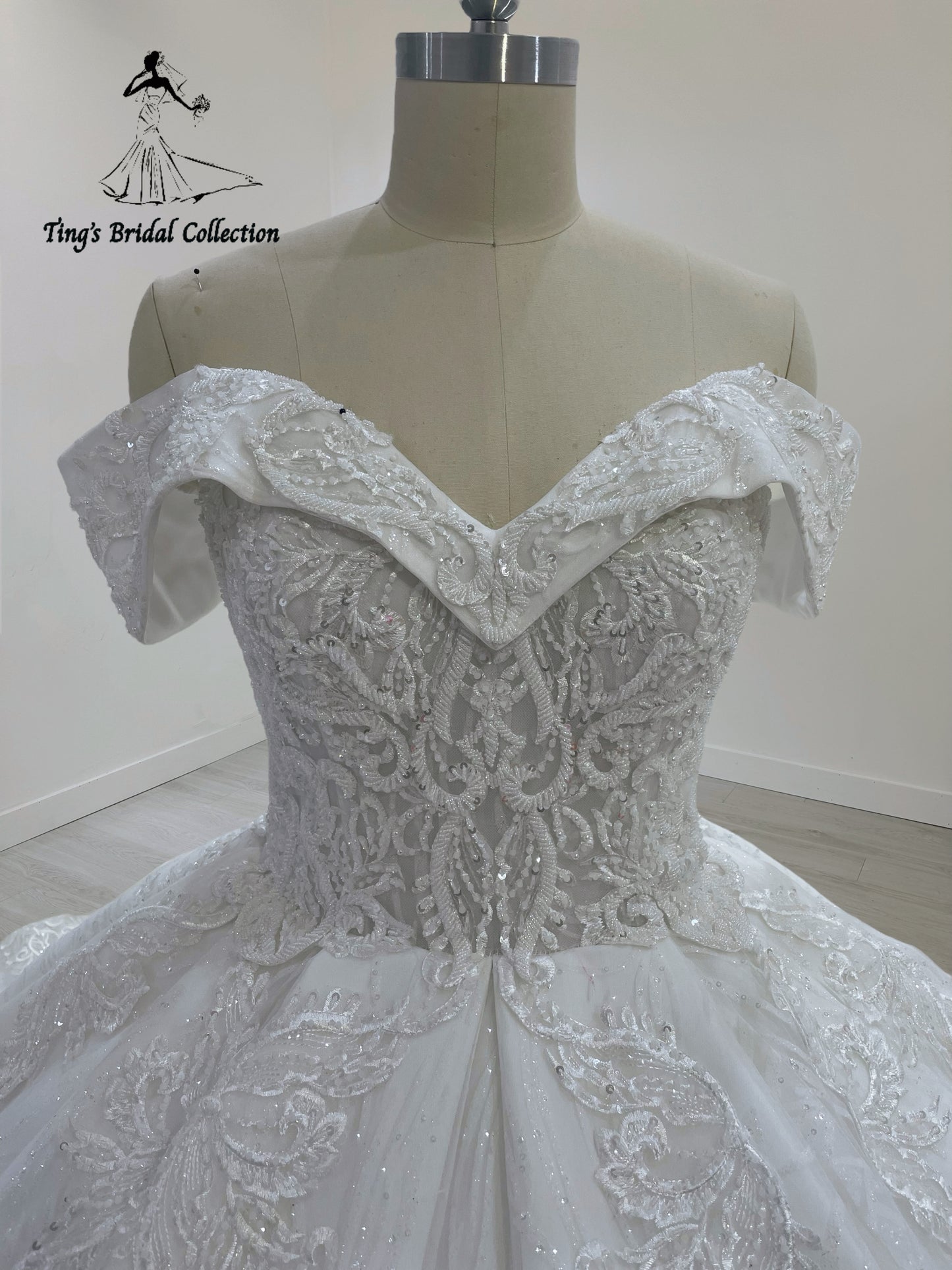 TBC-CM32 Custom-made 3D lace embroidered off the shoulder princess ballgown royal wedding dress