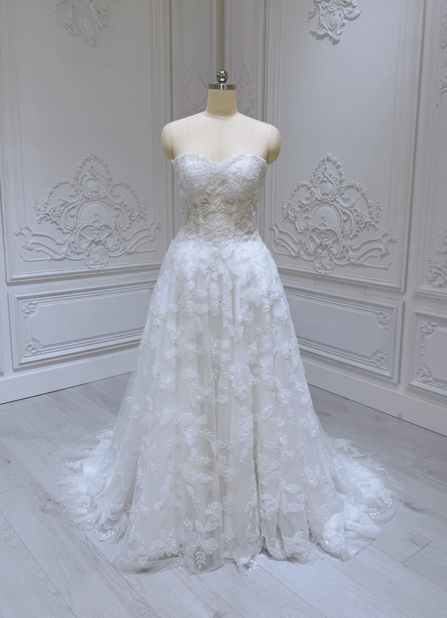 TBC-A036 Stock of beading lace Aline wedding dress