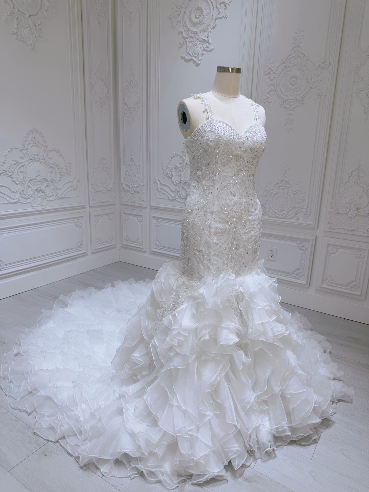 Stock Clearance! Bridal size 14! Custom-made beading lace sweetheart mermaid wedding dress with ruffled skirt