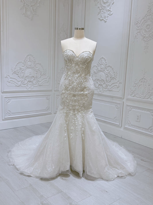 Stock Clearance! Bridal size 12! Luxury beading sparkling trumpet wedding dress