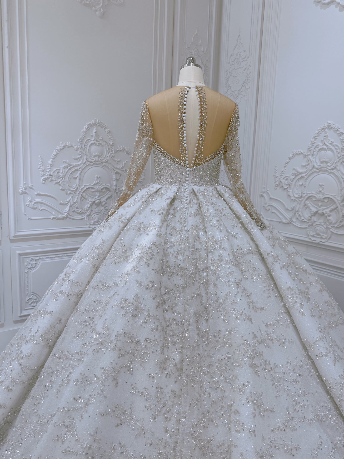 TBC-CM52 Custom-made luxury crystal with beading lace long sleeve sparkling princess ballgown royal wedding dress