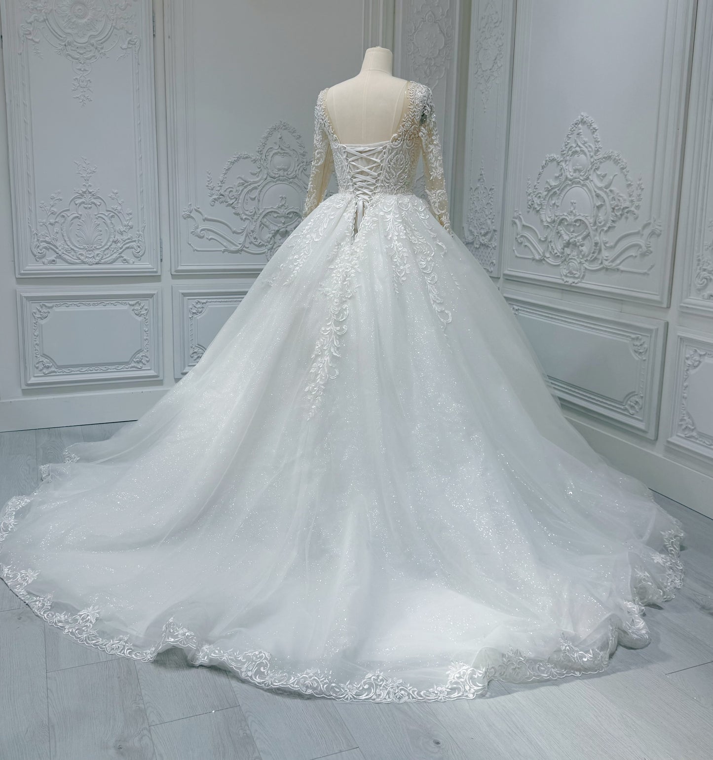 TBC-CM38 Custom-made white color beading&lace embroidered long sleeve classic princess ballgown royal wedding dress