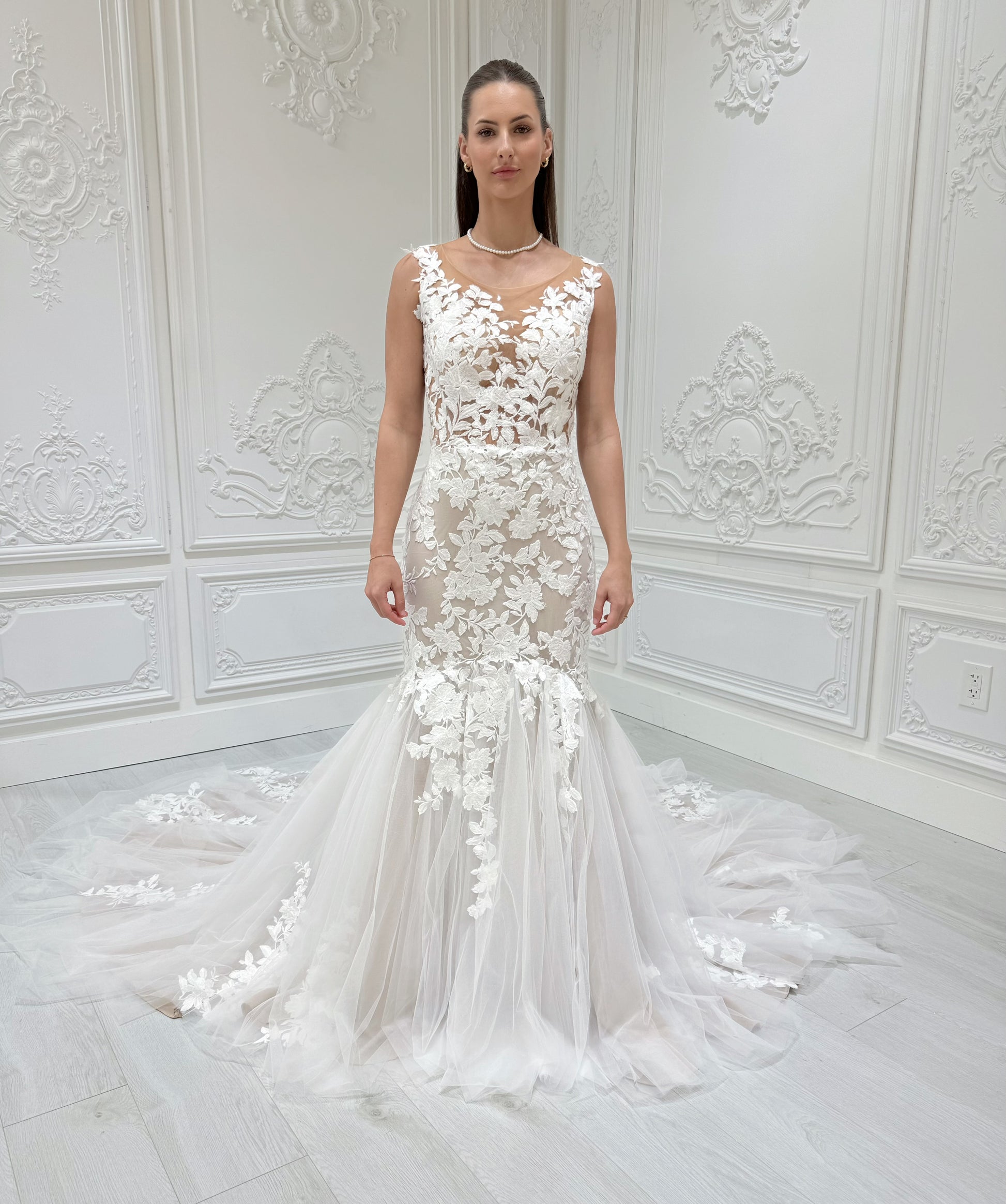 Stock sale! Custom-made champagne sleeveless floral lace embroidered mermaid wedding dress - Ting's Bridal Collection