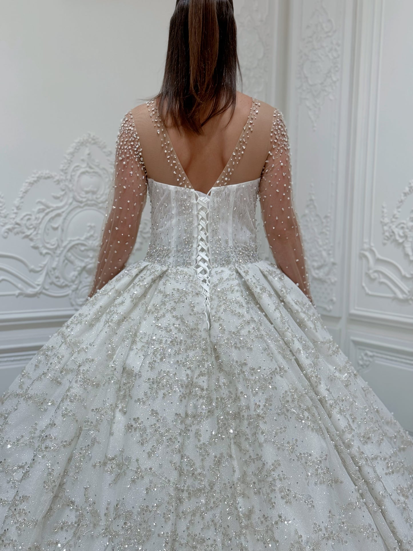 TBC-B002 Luxury beading off white long sleeve sparkling royal wedding dress