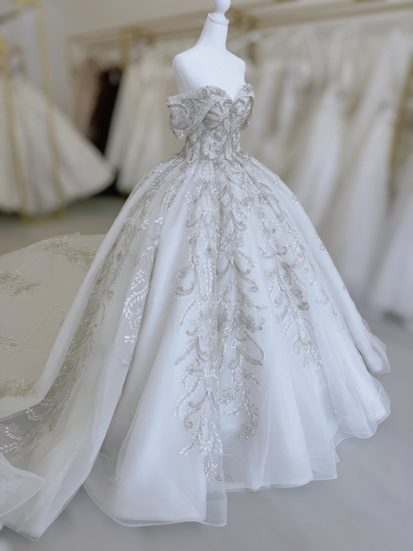 TBC-CM013 Made to order beading 3D lace embroidered off the shoulder princess ballgown fairy wedding dress