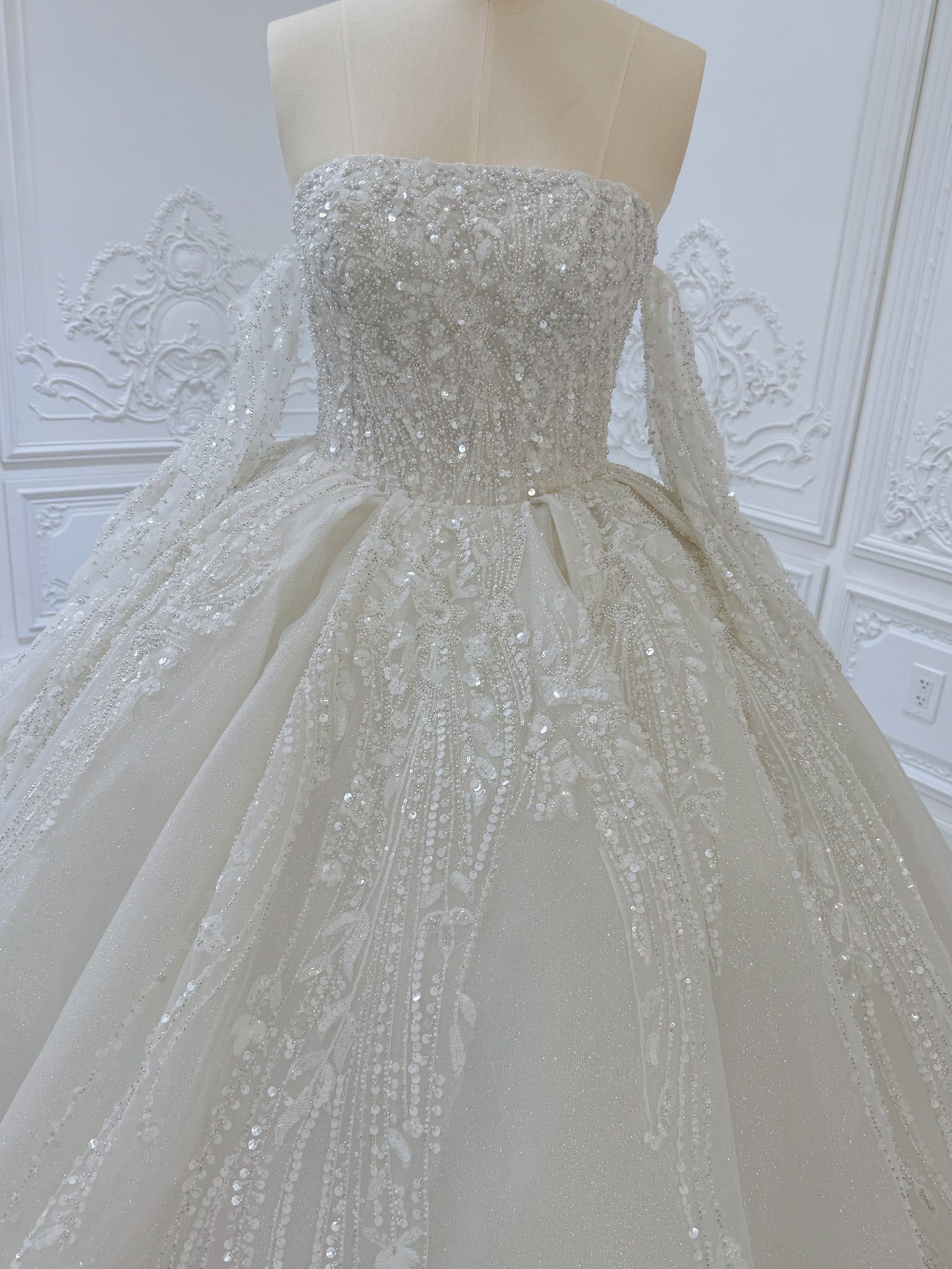 TBC-B003 Off white 3D floral lace embroidered princess ballgown fairy wedding dress