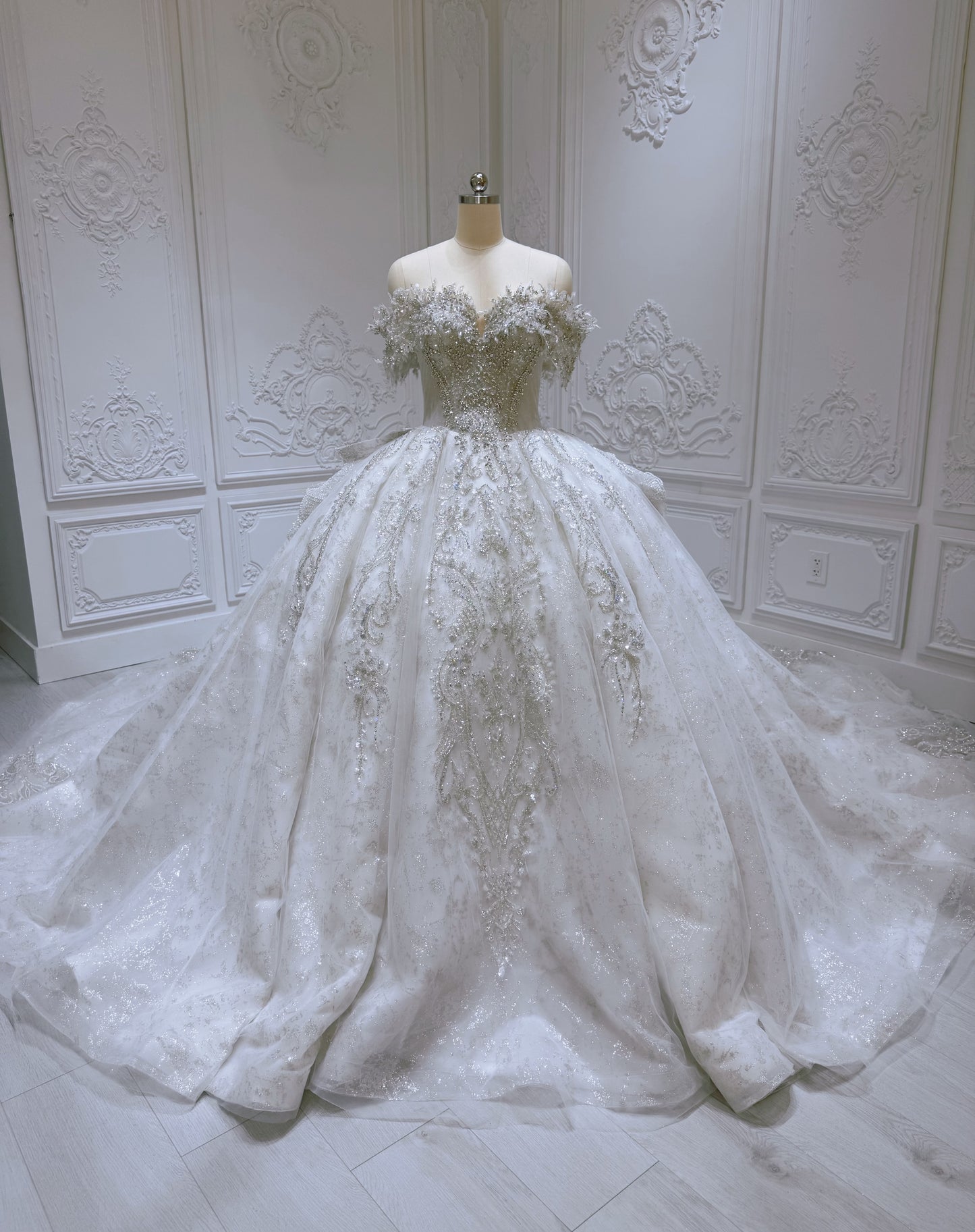 TBC-B042 Sparkling off the shoulder princess ballgown royal wedding dress