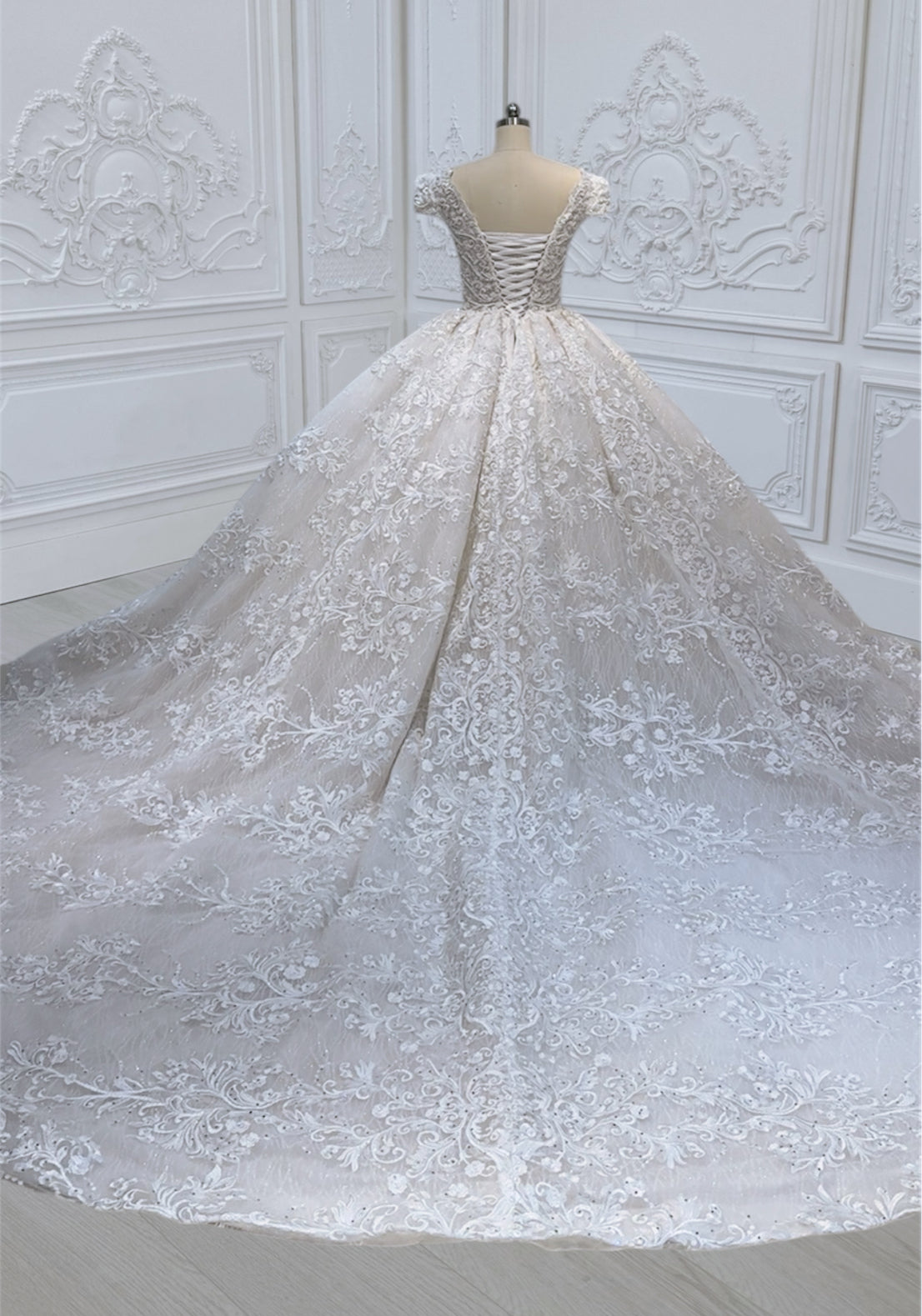 TBC-CM011 Made to order Ivory 3D lace with crystal beaded cape sleeve princess ballgown royal wedding dress