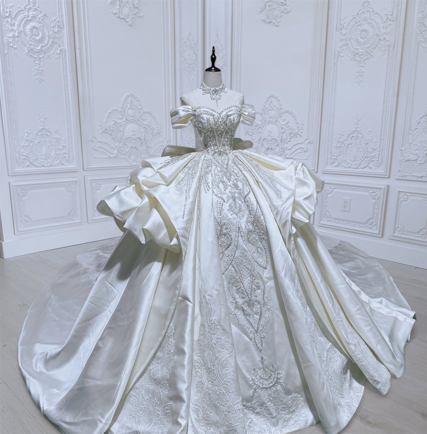 Custom-made Ivory satin luxury beading off the shoulder princess ballgown royal wedding dress