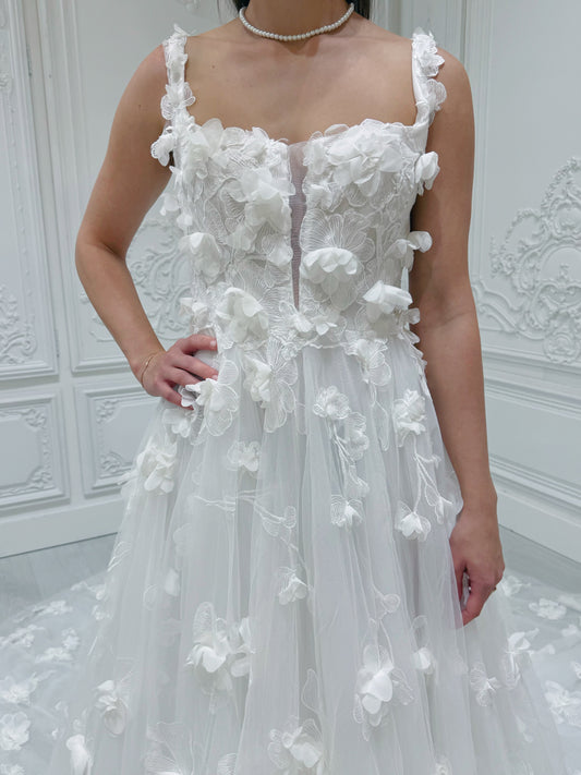 TBC-A005 White 3D floral square neck Aline wedding dress