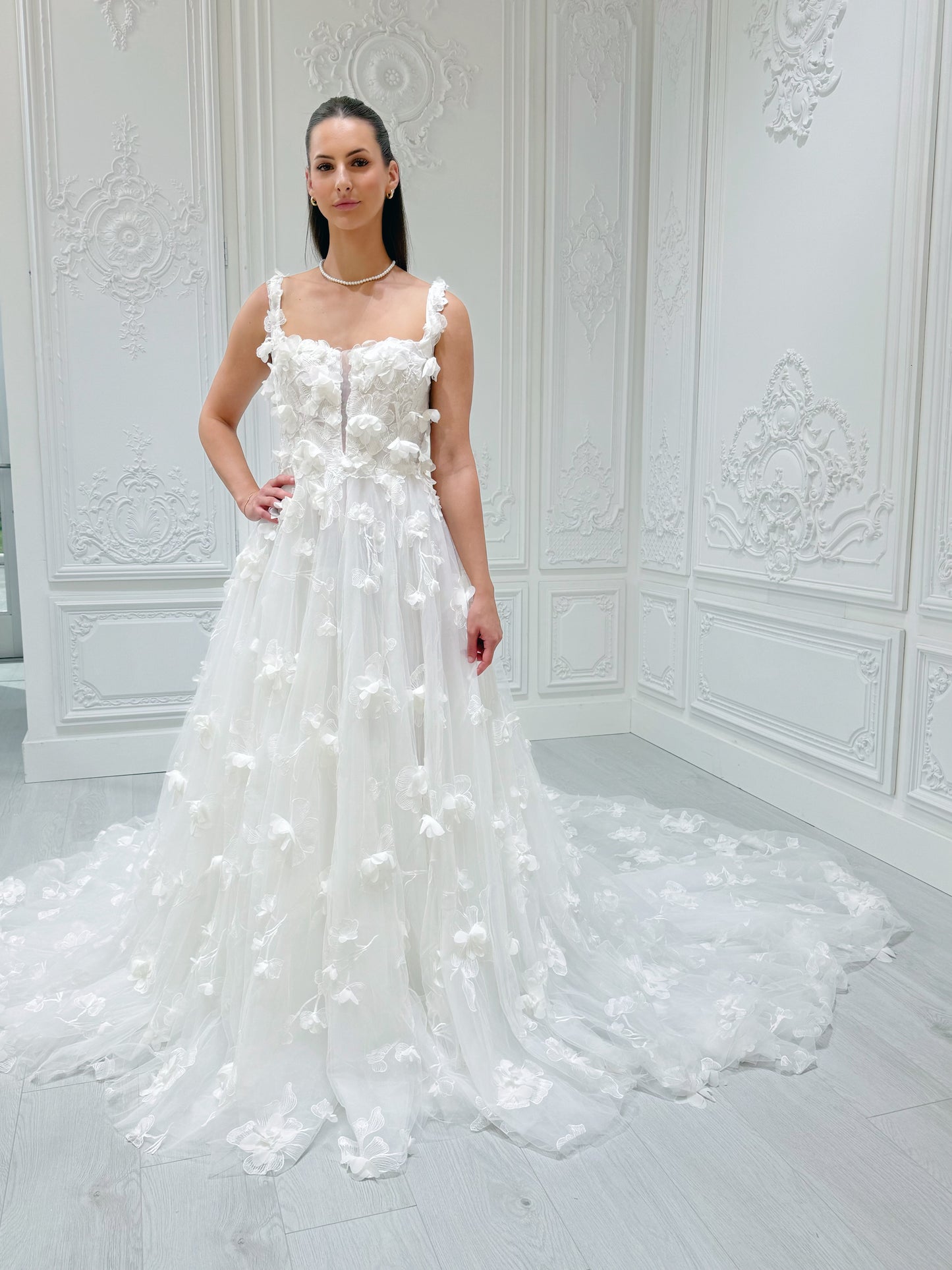 TBC-A005 White 3D floral square neck Aline wedding dress