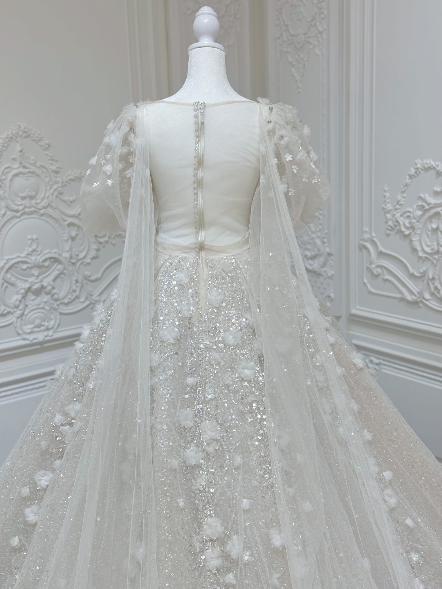 Stock Clearance! Floor sample Bridal Size 2! Custom-made sparkling beading with 3D floral puffy short sleeve ivory Aline fairy wedding dress