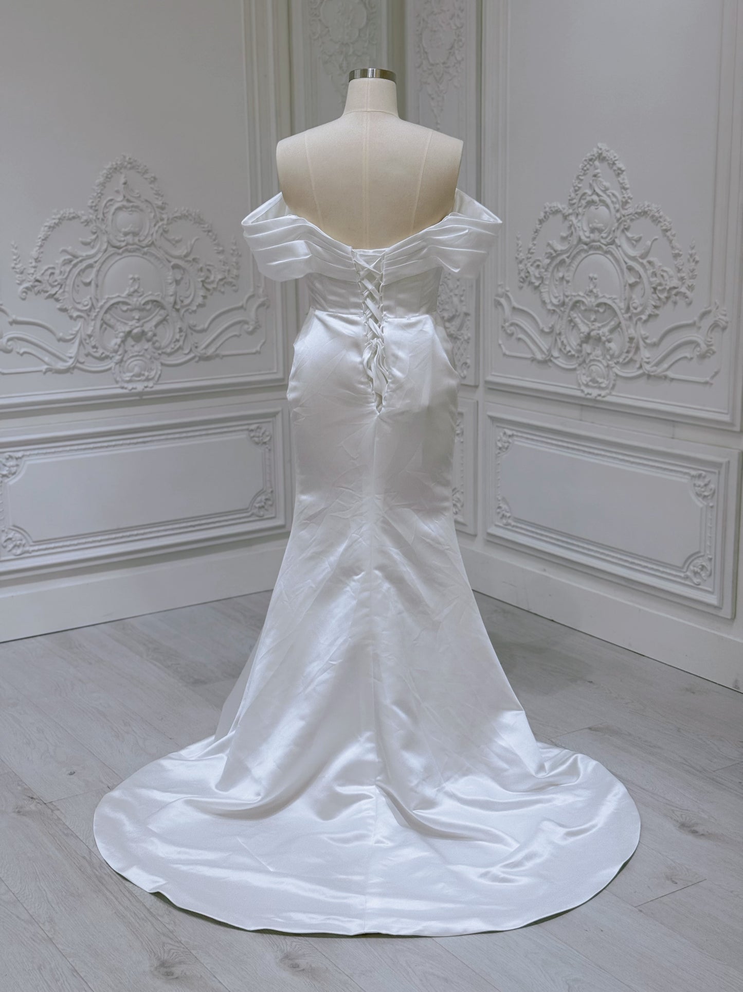 Stock Clearance! Bridal size 12! White satin off the shoulder pleated 2 in 1 style mermaid wedding dress with detachable skirt