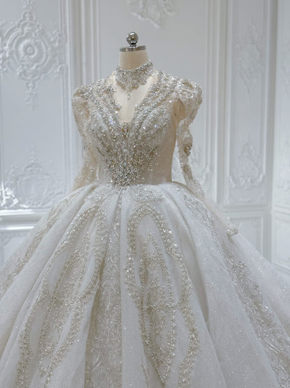 Stock Clearance! Bridal size 10! Luxury crystal beaded with beading lace long sleeve Victorian royal wedding dress with detachable neckpiece