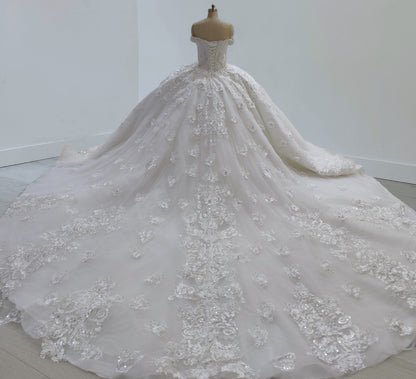 TBC-CM34 Made to order 3D floral with beading lace 2 in 1 style wedding dress with detachable full skirt