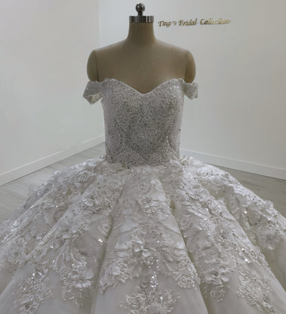 TBC-CM34 Made to order 3D floral with beading lace 2 in 1 style wedding dress with detachable full skirt