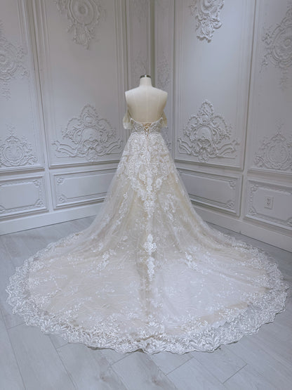 Stock Clearance! Bridal size 12-14! Cream color lace embroidered off the shoulder Aline wedding dress