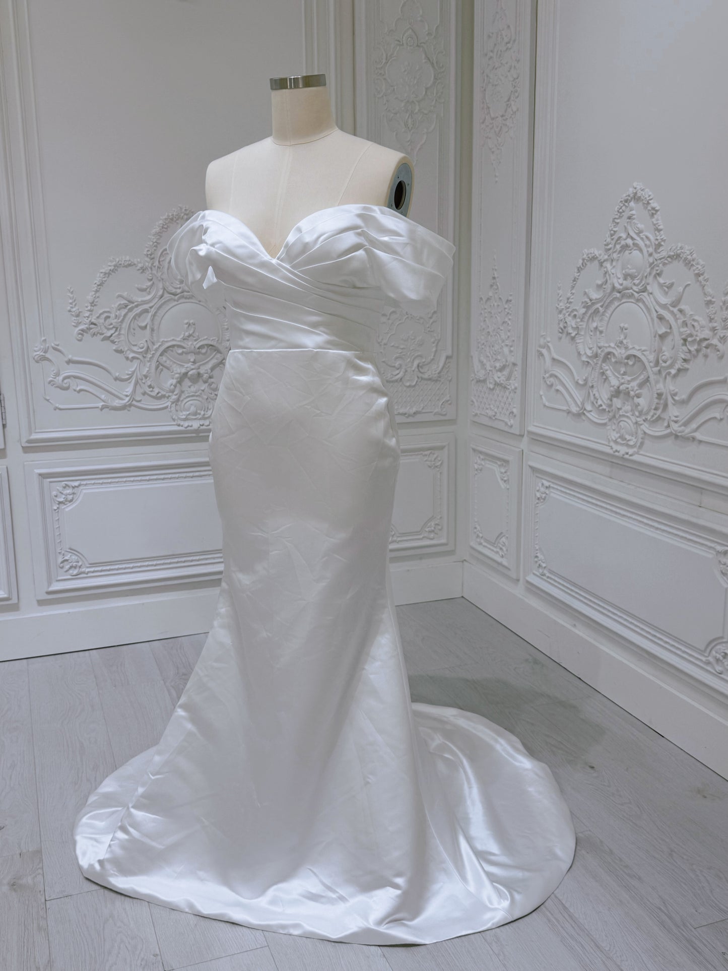 Stock Clearance! Bridal size 12! White satin off the shoulder pleated 2 in 1 style mermaid wedding dress with detachable skirt