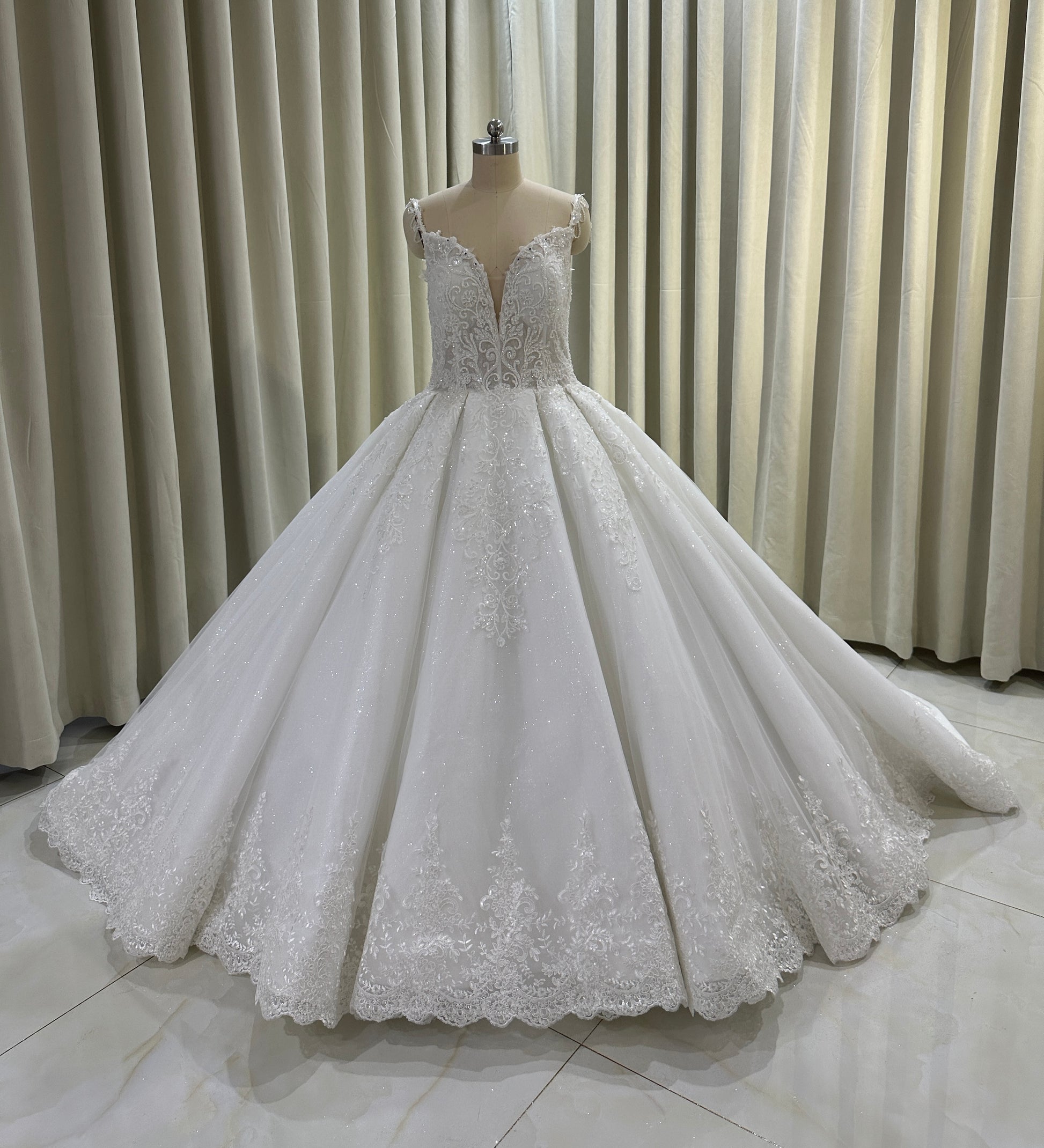 TBC-CM008  Custom-made Deep V lace embroidered sparkling royal ballgown wedding dress - Ting's Bridal Collection