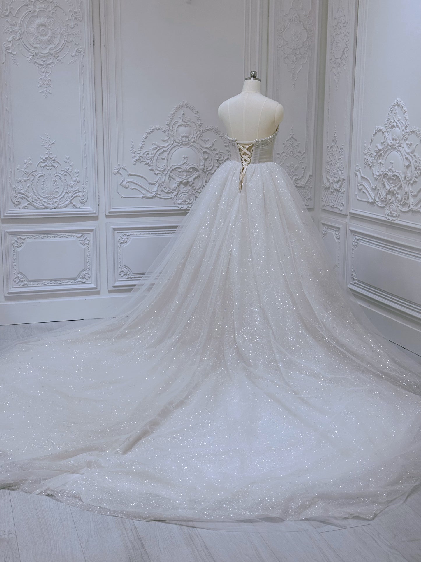 Stock Clearance! Strapless Ivory sparkling tulle Aline/ballgown wedding dress