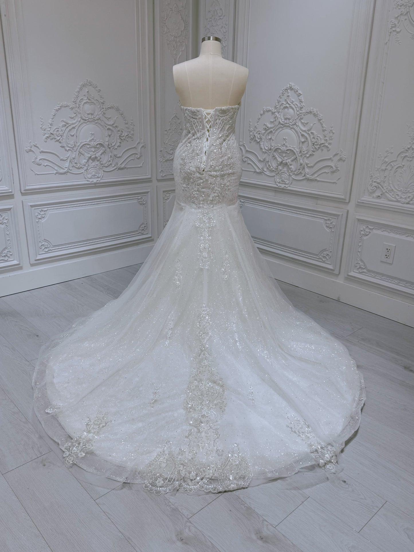 Stock Clearance! Bridal size 12! Custom-made off white beading strapless 2 in 1 look trumpet wedding dress with detachable ruffled skirt