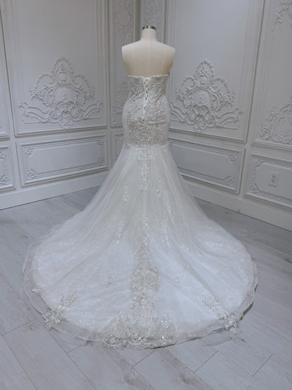 Stock Clearance! Bridal size 12! Custom-made off white beading strapless 2 in 1 look trumpet wedding dress with detachable ruffled skirt