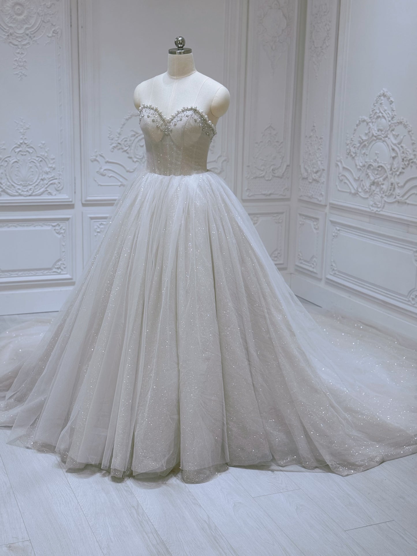 Stock Clearance! Strapless Ivory sparkling tulle Aline/ballgown wedding dress