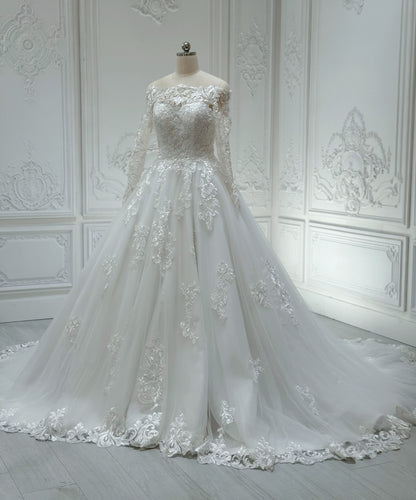 Stock Clearance! Bridal size 4! Custom-made off the shoulder with long sleeve classic lace Aline wedding dress