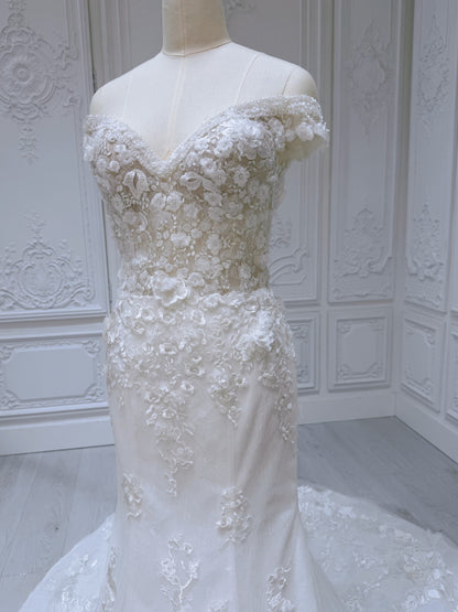 Stock clearance! Bridal size 10! White off the shoulder floral mermaid wedding dress with skirt