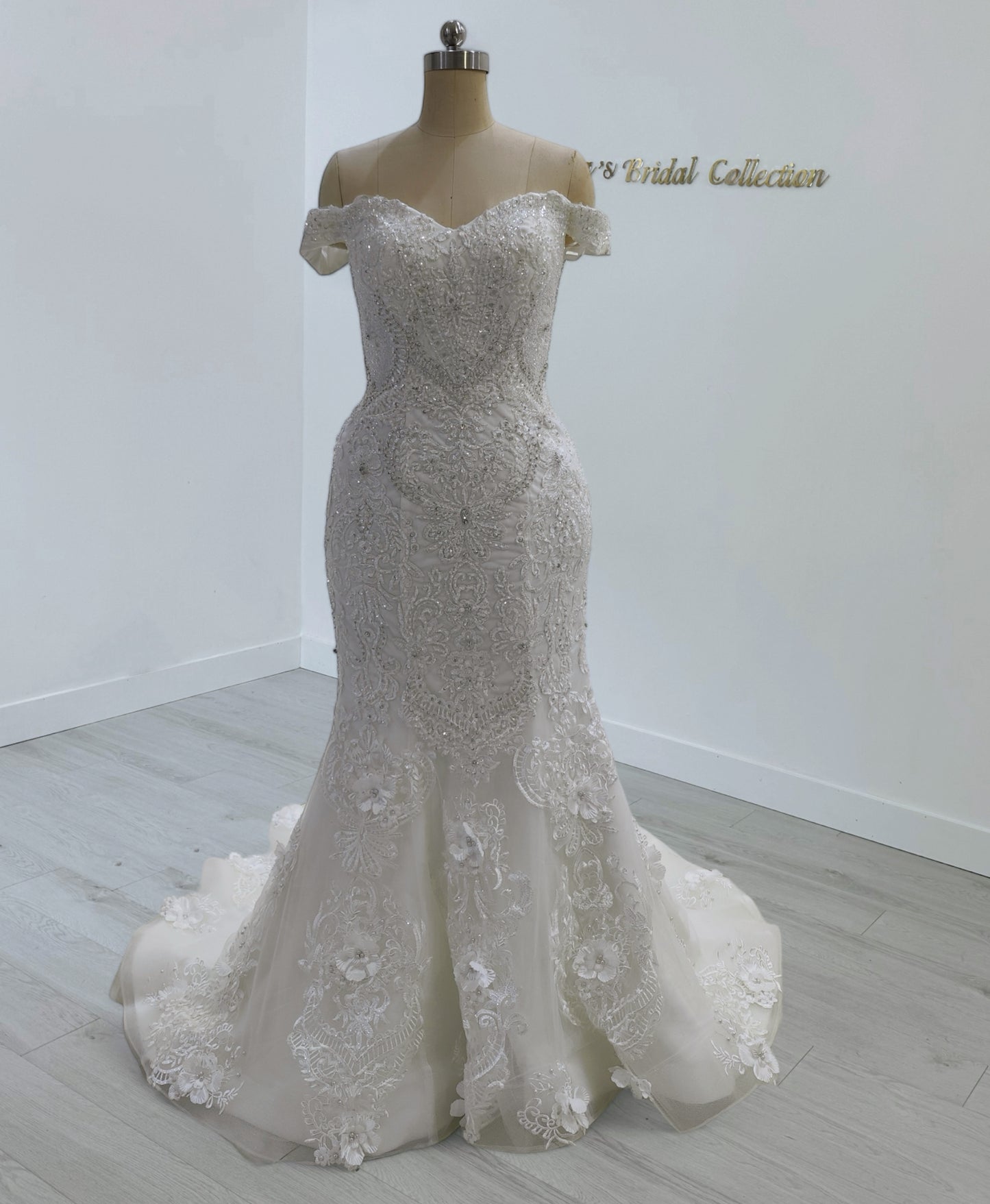 TBC-CM34 Made to order 3D floral with beading lace 2 in 1 style wedding dress with detachable full skirt