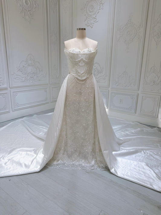 Stock of 2 in 1 mermaid wedding dress with detachable satin skirt