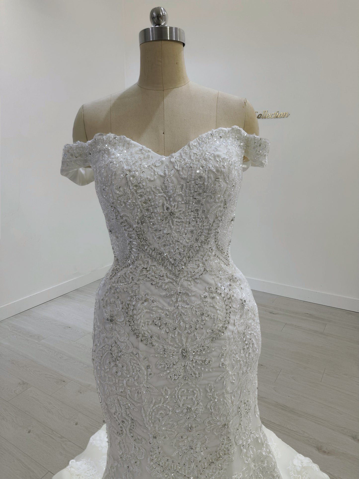 TBC-CM34 Made to order 3D floral with beading lace 2 in 1 style wedding dress with detachable full skirt