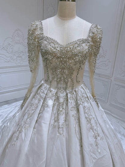 Stock Clearance! Bridal size 6! Beading lace long sleeve satin ballgown wedding dress