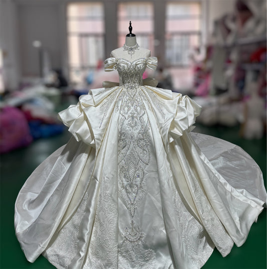 Custom-made ivory satin off the shoulder princess ballgown royal wedding dress(This listing is only for customer to pay the balance)