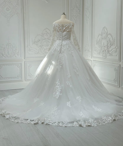 Stock Clearance! Bridal size 4! Custom-made off the shoulder with long sleeve classic lace Aline wedding dress