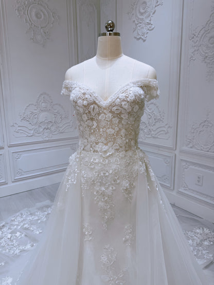 Stock clearance! Bridal size 10! White off the shoulder floral mermaid wedding dress with skirt