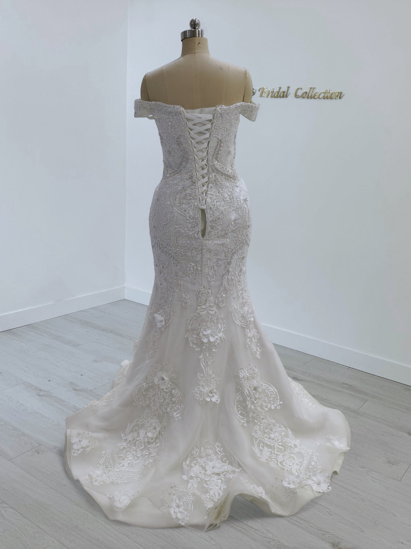 TBC-CM34 Made to order 3D floral with beading lace 2 in 1 style wedding dress with detachable full skirt