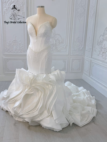 Stock clearance! Bridal size 14! White satin pearl beaded mermaid wedding dress with detachable ruffled skirt