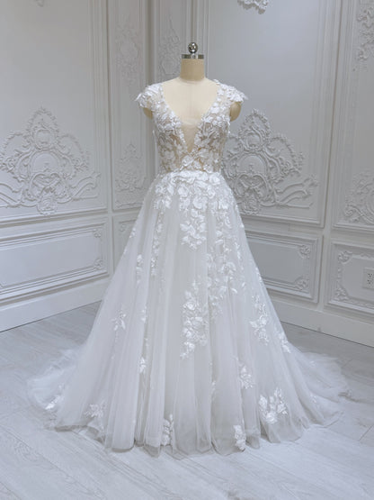 Stock Clearance! Bridal size 12! White 3D floral Deep V with cap sleeve Aline beach/outdoor wedding dress