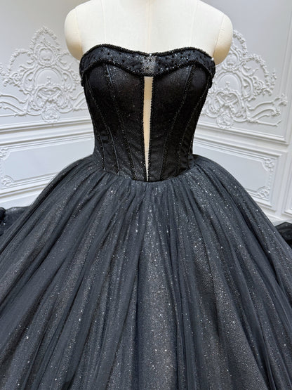 Stock clearance! Bridal size 8! Black strapless sparkling ballgown Gothic wedding dress