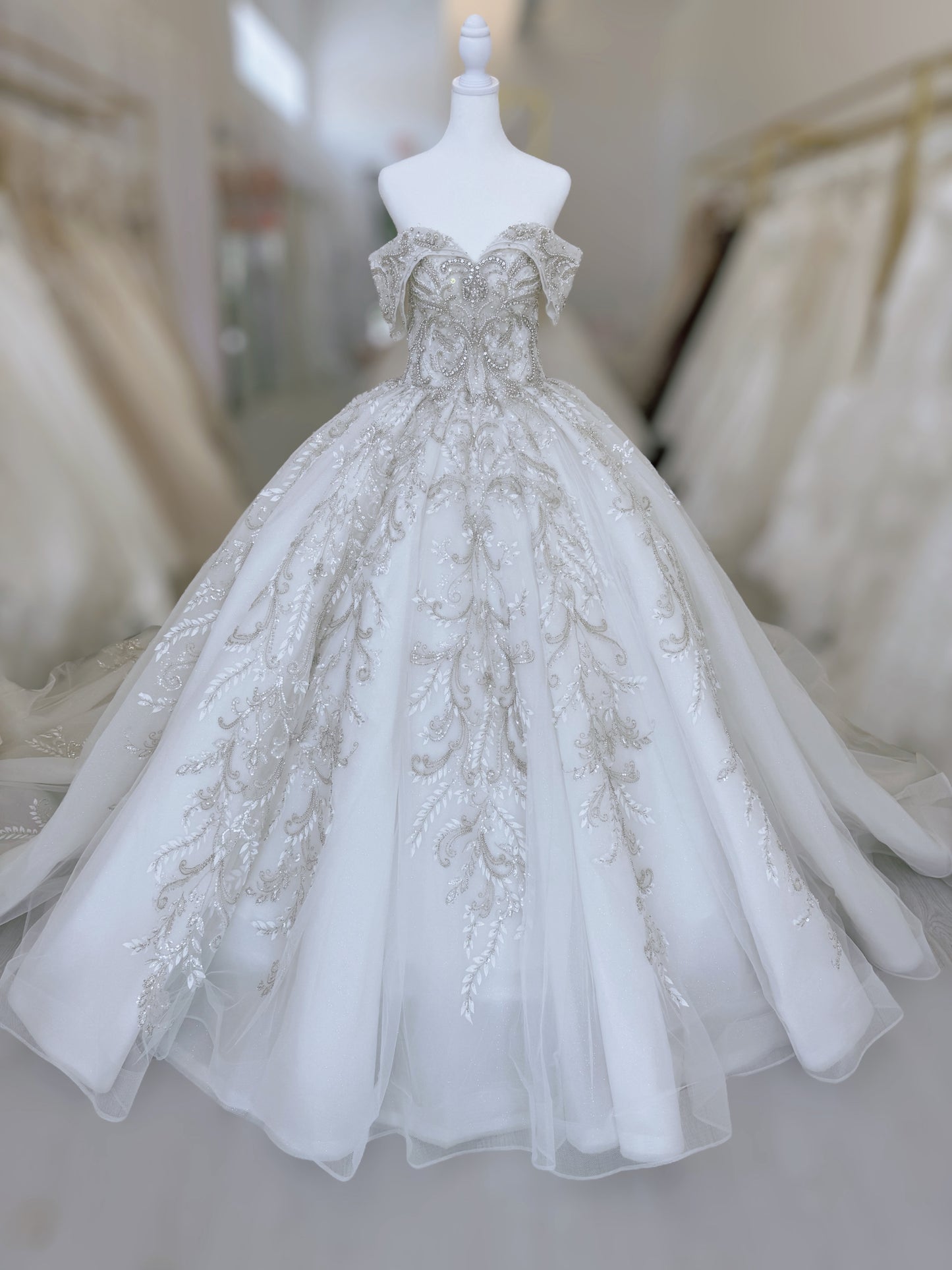 TBC-CM013 Made to order beading 3D lace embroidered off the shoulder princess ballgown fairy wedding dress